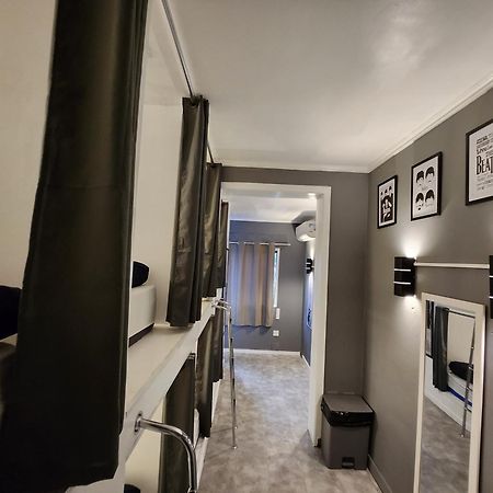 סאו פאולו Vila Rock Hostel - Proximo Allianz Parque, Vila Madalena, Av Paulista, Hospital Das Clinicas Incor Fmusp מראה חיצוני תמונה