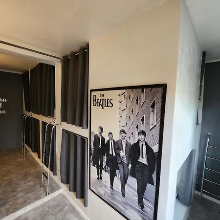 סאו פאולו Vila Rock Hostel - Proximo Allianz Parque, Vila Madalena, Av Paulista, Hospital Das Clinicas Incor Fmusp מראה חיצוני תמונה